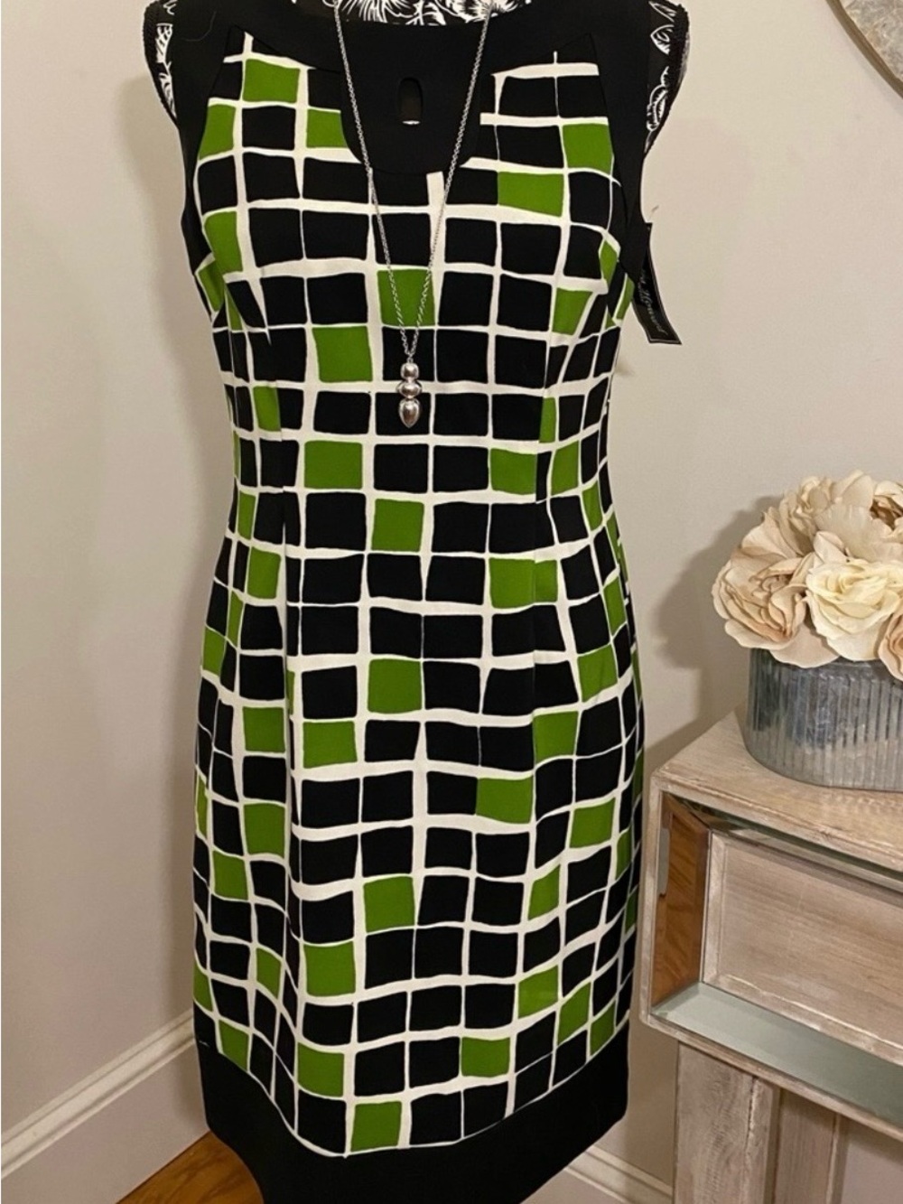 Jessica Howard Black, White & Green Geometric Midi Dress